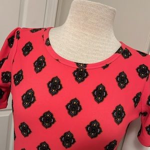 LuLaRoe Amelia Geometric Design Box Pleat Short Sleeve Dress Size Medium